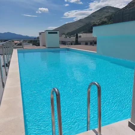 דירה Lux טרביניה